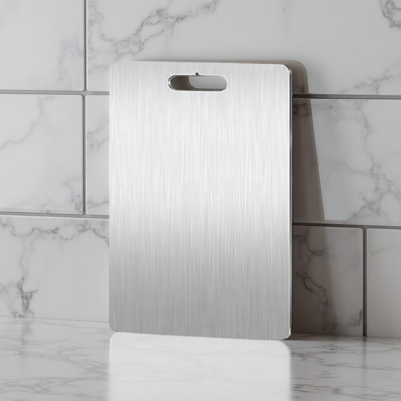 Tischnitt™ Titanium Cutting Board